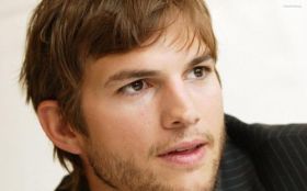 Ashton Kutcher 003