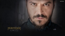 Wspaniale stulecie, Muhtesem Yuzyil 010 Mehmet Gunsur jako Ksiaze Mustafa