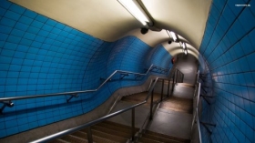 Metro 023 Schody, Tunel, Stacja