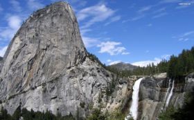 Wodospad 031 Gory, Park Narodowy Yosemite, Kalifornia