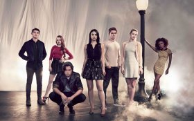 Riverdale (2017-) TV 067 Kevin Keller, Cheryl Blossom, Jughead Jones, Veronica Lodge, Archie Andrews, Betty Cooper, Josie McCoy