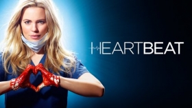 Heartbeat 2016 TV 001 Melissa George jako Dr Alexandra Panttiere