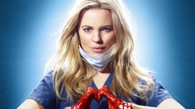 Heartbeat 2016 TV 003 Melissa George jako Dr Alexandra Panttiere
