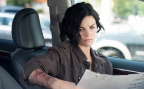 Blindspot Mapa zbrodni (2015) TV 005 Jaimie Alexander jako Jane Doe