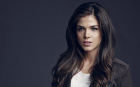 Marie Avgeropoulos 001