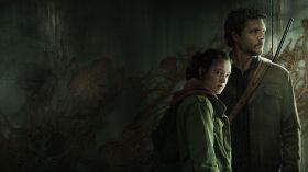 The Last of Us (Serial TV 2023-) 013 Bella Ramsey jako Ellie Williams, Pedro Pascal jako Joel Miller