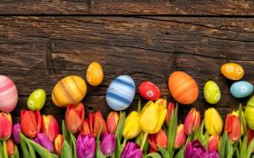 Wielkanoc 618 Pisanki, Tulipany, Drewno