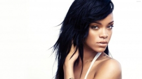 Rihanna 130