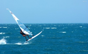 Windsurfing 44
