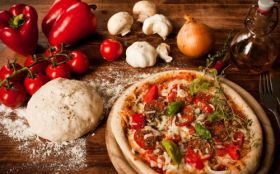 Pizza 018 Fast Food, Pomidory, Papryka, Cebula